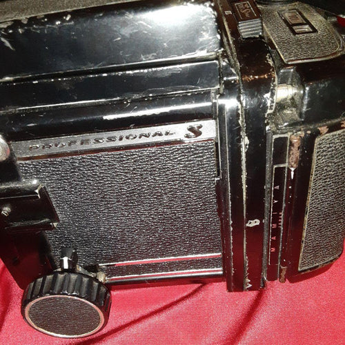 Mamiya Large -Size Medium Format Camera (Film) Rb67 Pros