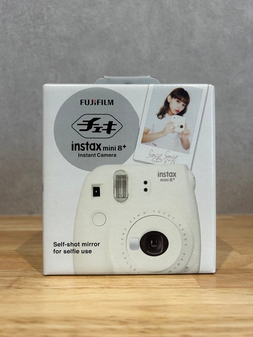 Fujifilm Instant Cameras Instax Mini 8+ Vanilla