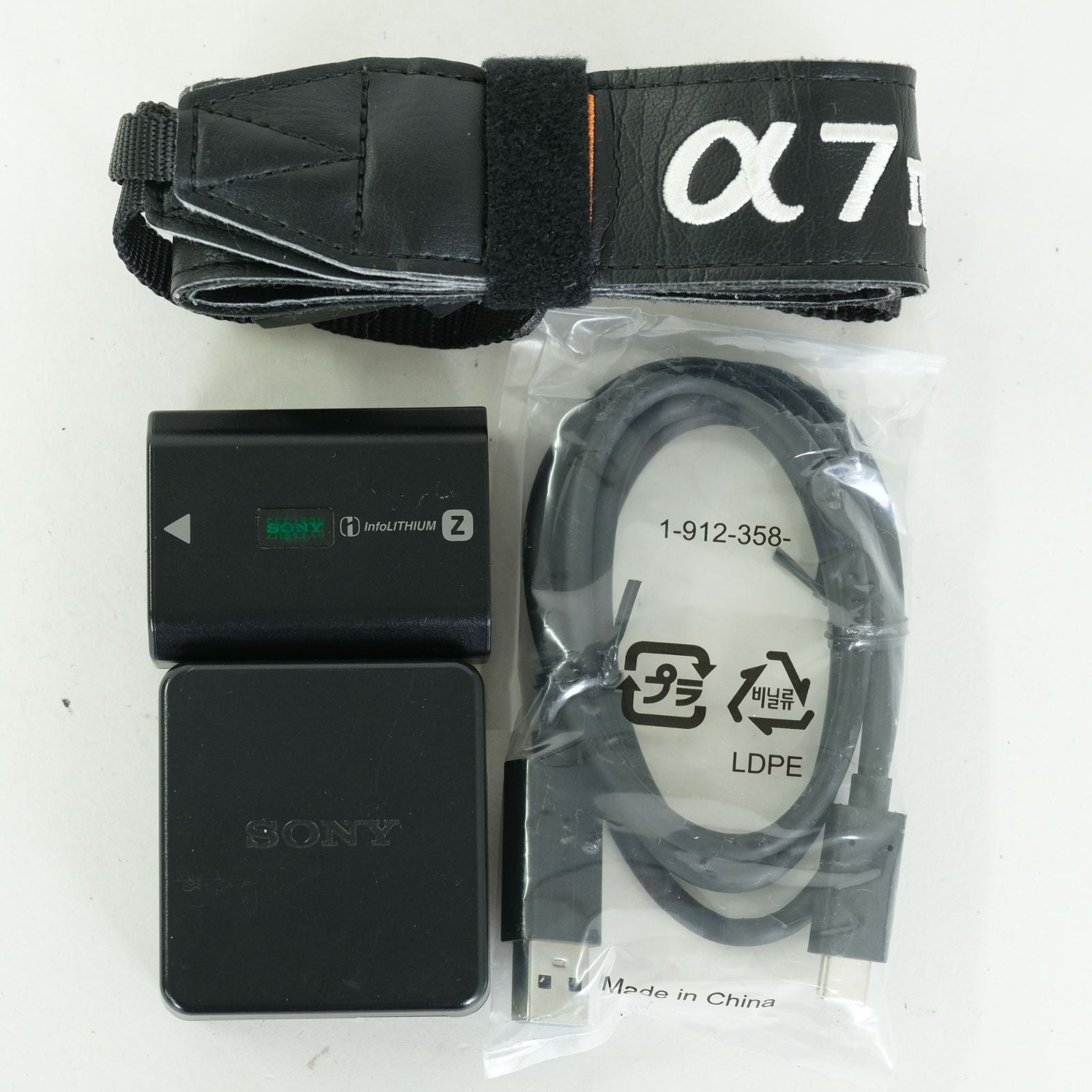 Sony Mirrorless Interchangeable Lips 6,900 7 Iv Ilce-7M4 E