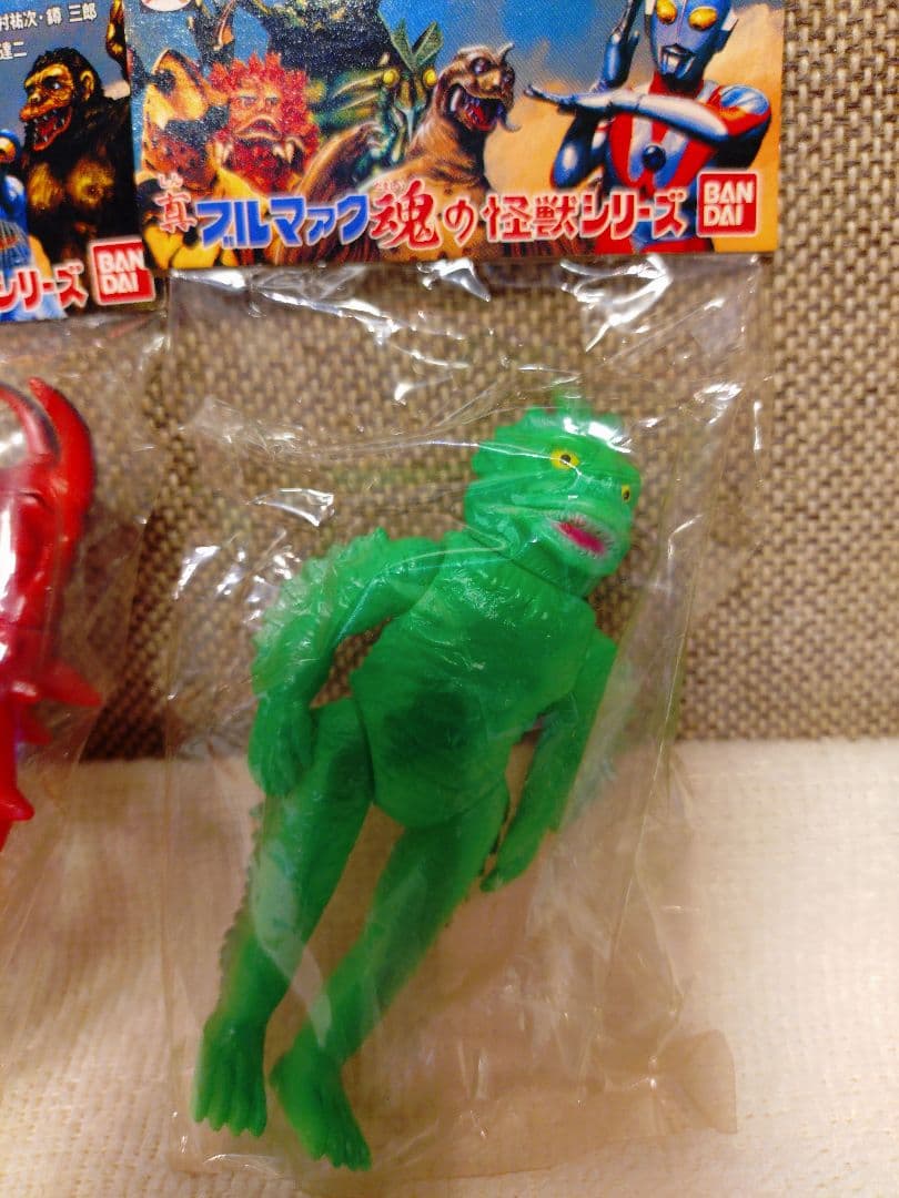 Bandai Kaiju 3