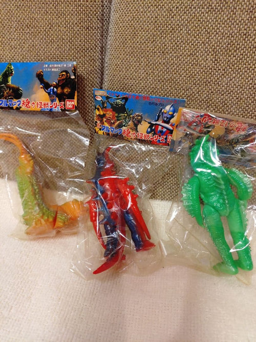 Bandai Kaiju 3