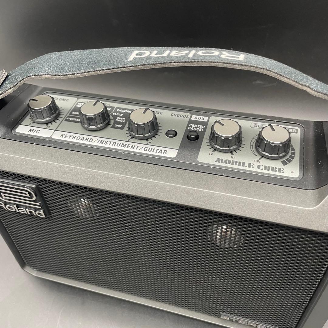 Roland Guitar Amplifiers Mobile Cube