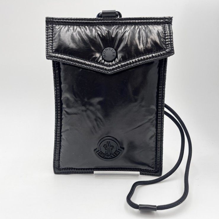 Moncler Shoulder Bag Pocket Phone Case I209B6B00001 M3497