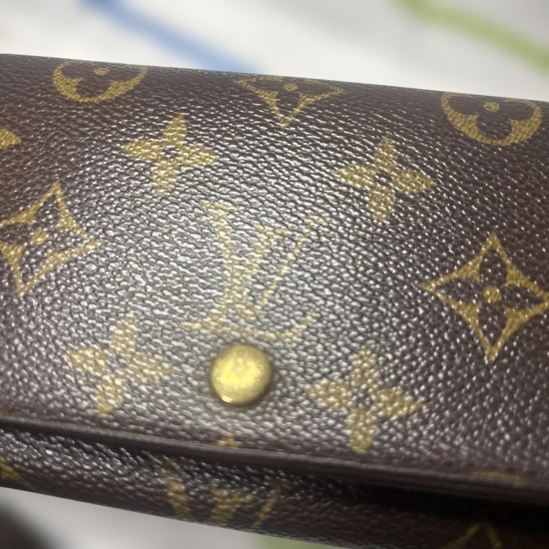 Louis Vuitton Bi-Fold Wallet