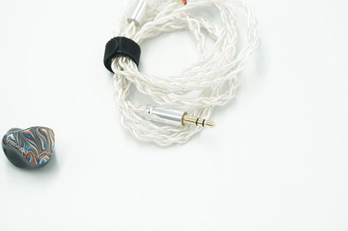 Recableable Earphones Thieaudio Legacy 4