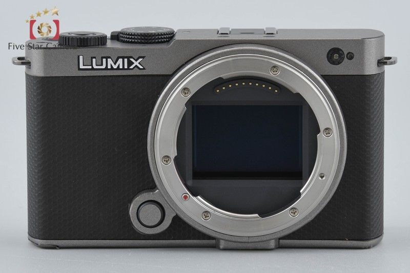 Panasonic Mirrorless Interchangeable Lips Lumix Dc-S9