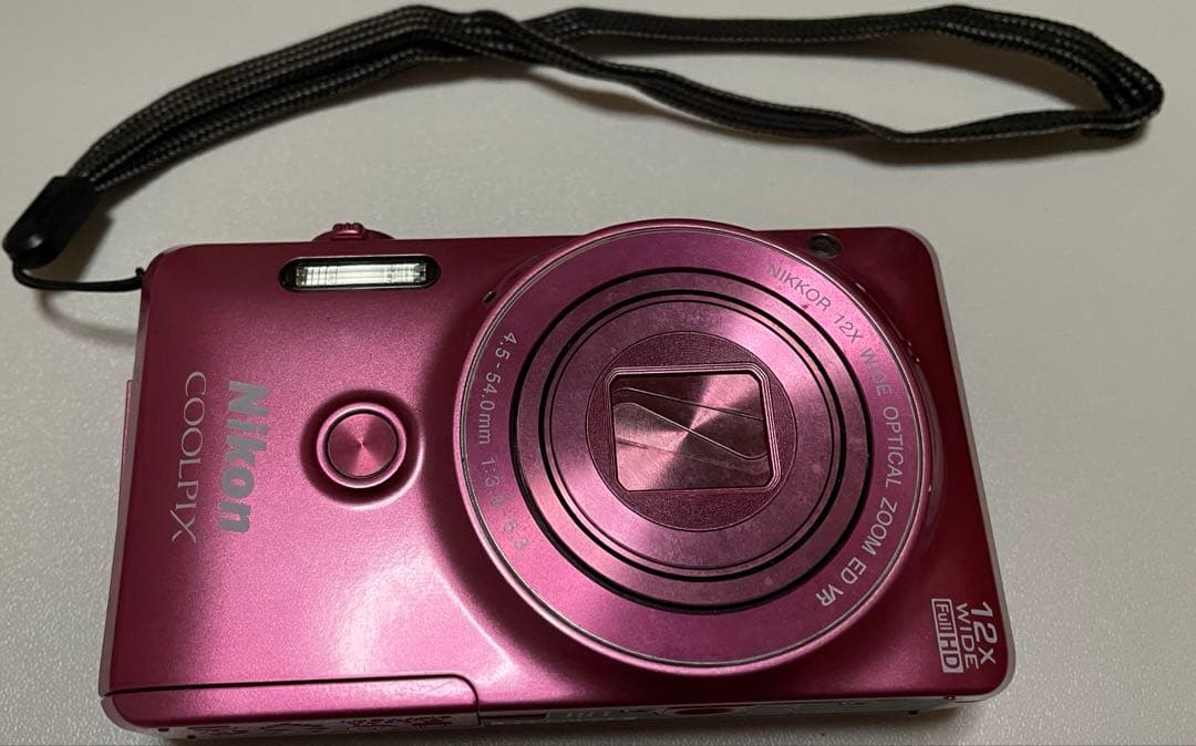 Nikon Compact Digital Camera Coolpix S6900 12