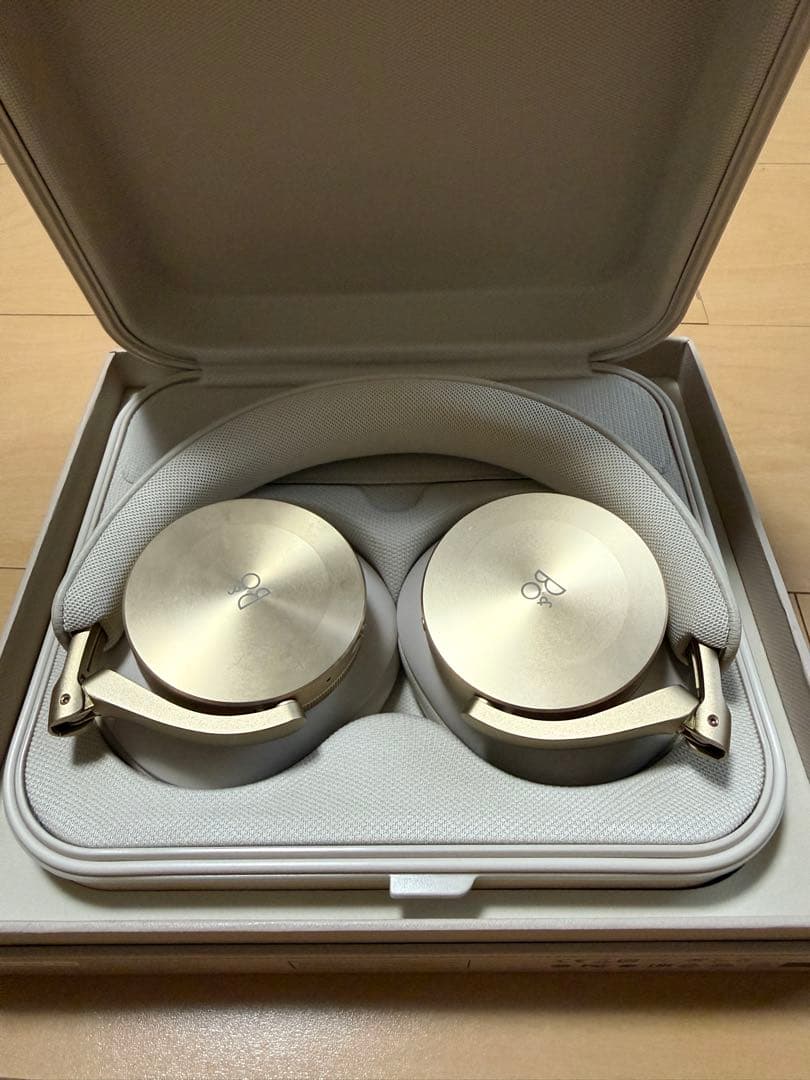 Bang Olufsen Wireless Headphones Beoplay H95 Gold Tone