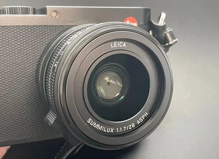 Leica Compact Digital Camera Q116