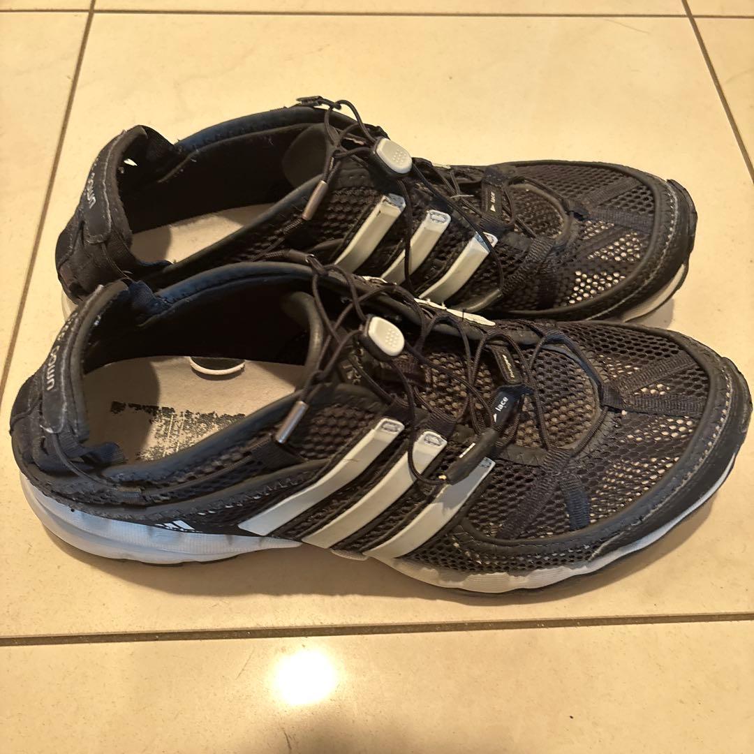 Adidas Sneakers