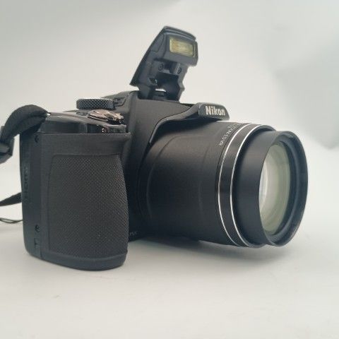 Nikon Compact Digital Camera Coolpix P520 Black