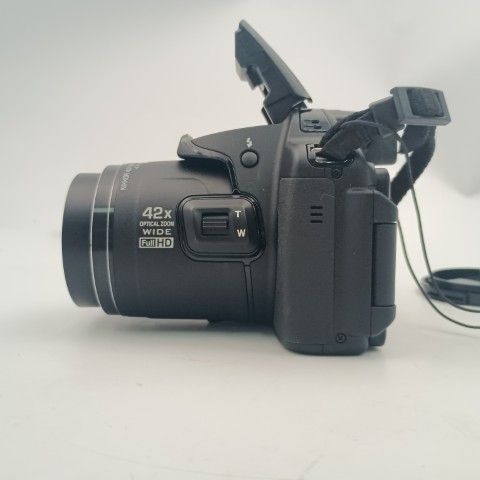 Nikon Compact Digital Camera Coolpix P520 Black