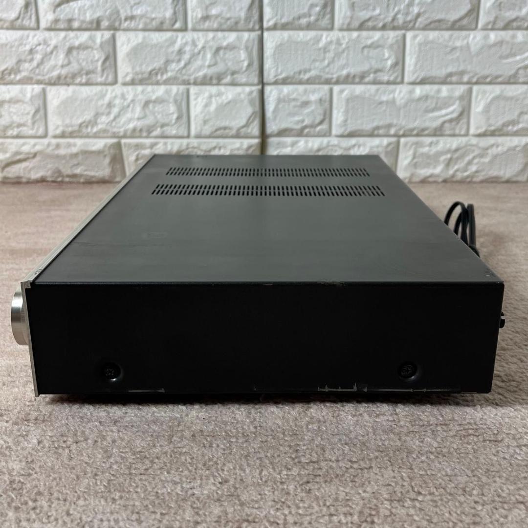 Luxman Integrated Amplifiers L-1