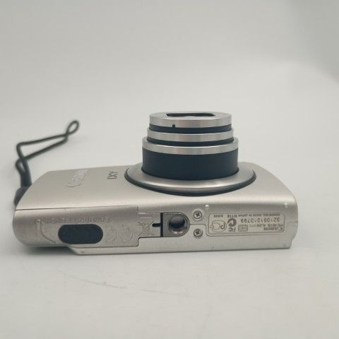 Canon Compact Digital Camera Ixy 600F Silver