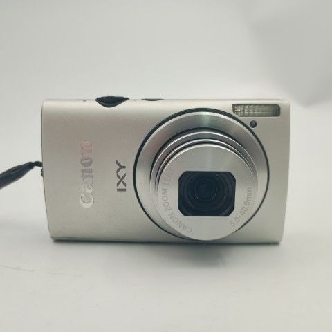 Canon Compact Digital Camera Ixy 600F Silver