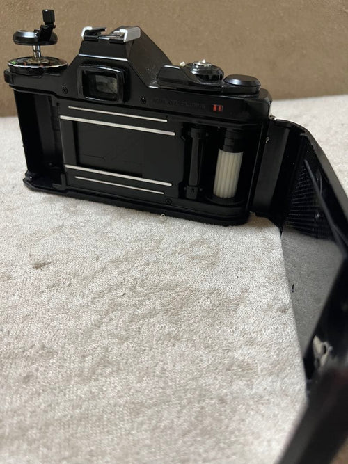 Pentax Slr Cameras (Film) Me M 1:1.7