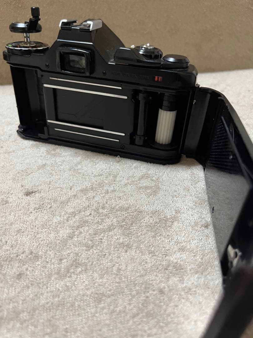 Pentax Slr Cameras (Film) Me M 1:1.7