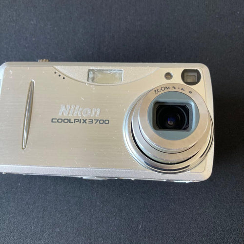 Nikon Compact Digital Camera Coolpix3700 Ccd