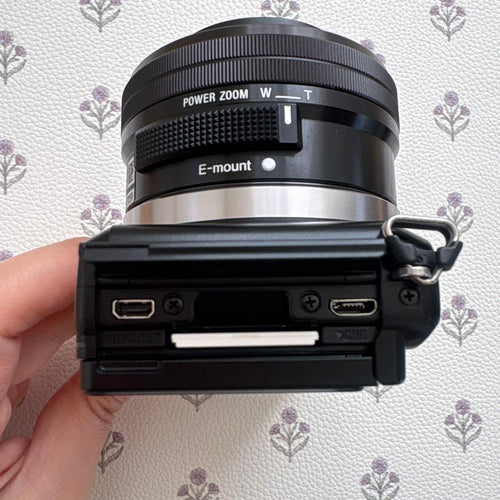 Sony Mirrorless Interchangeable Lens Cameras 5000