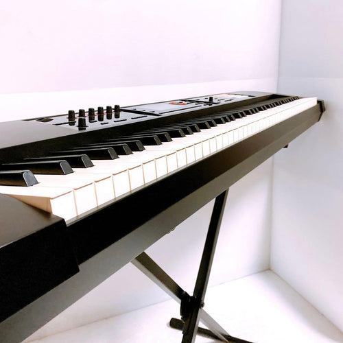 Roland Analog Synthesizer Fa-08