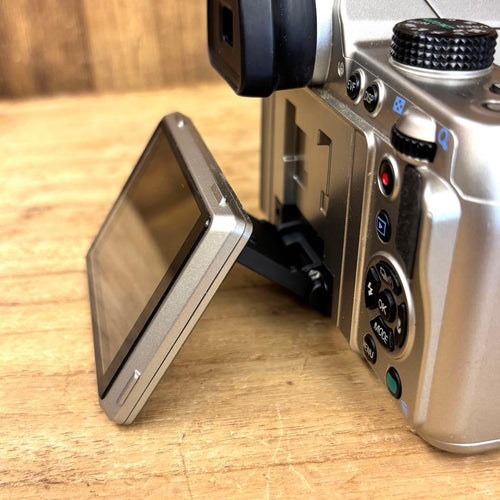 Pentax Compact Digital Camera X-5 3