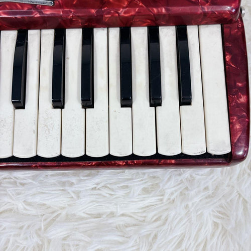Yamaha Accordions 32 21