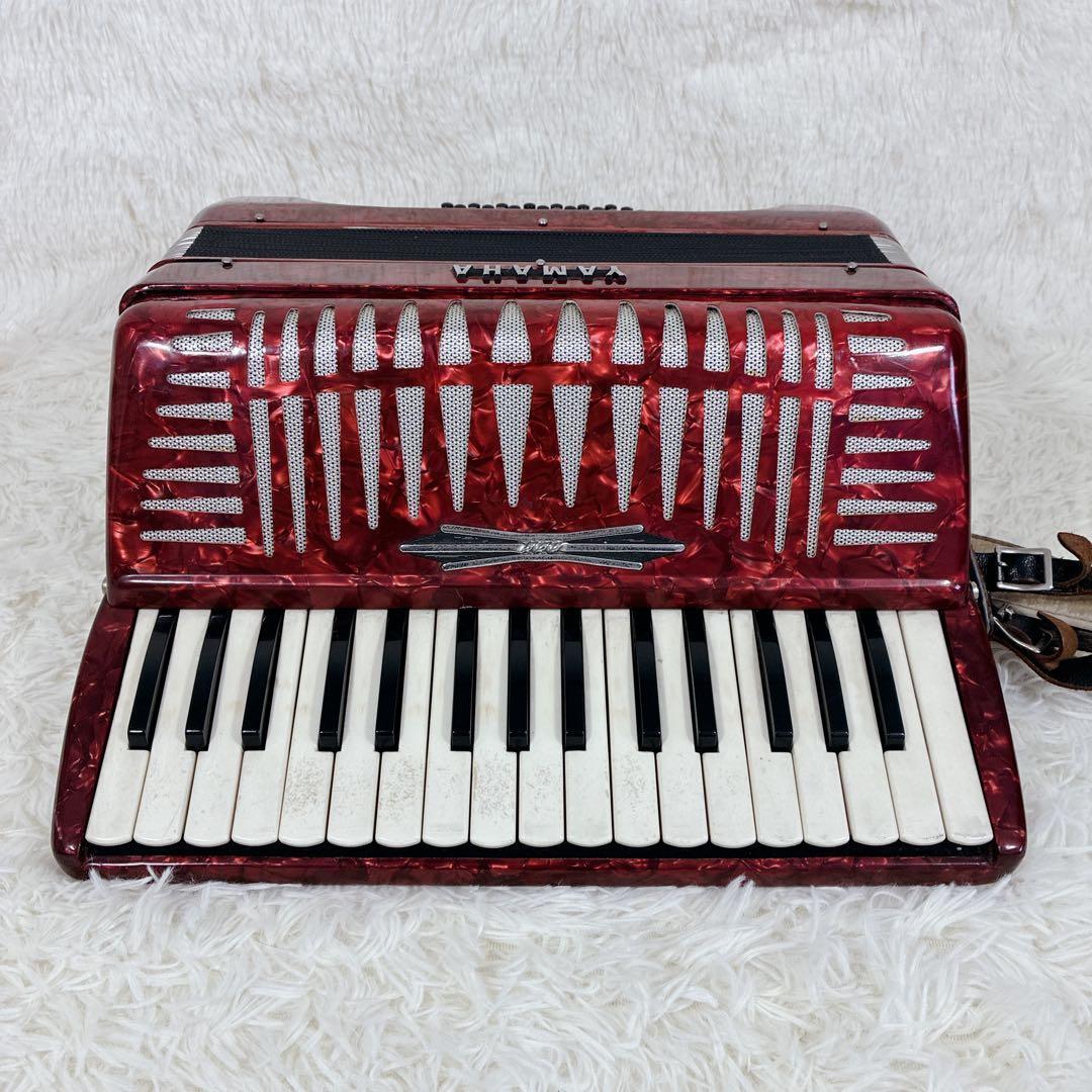 Yamaha Accordions 32 21