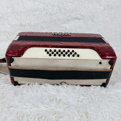 Yamaha Accordions 32 21