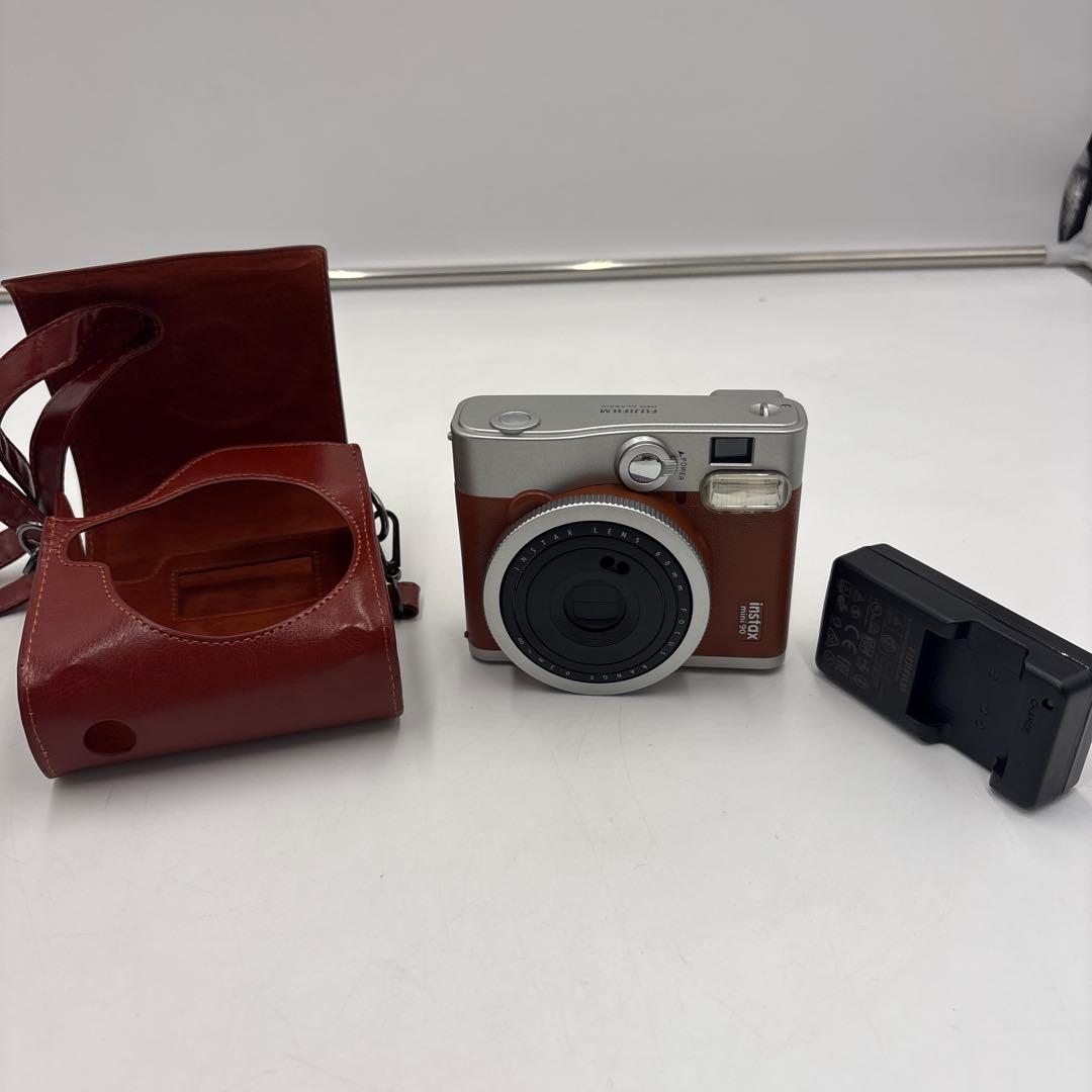 Fujifilm Instant Camera Body Instax Mini 90 Neo Classic