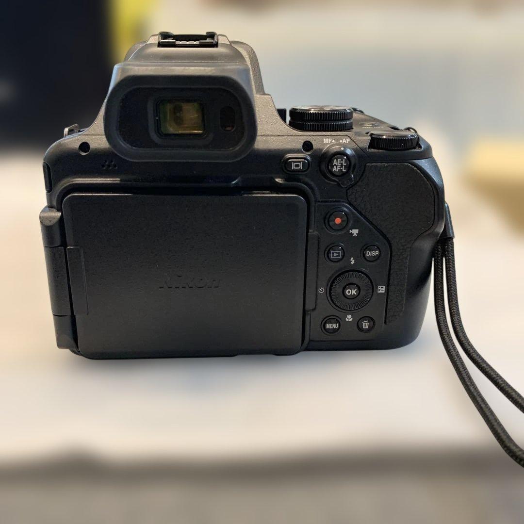 Nikon Compact Digital Camera Coolpix1000