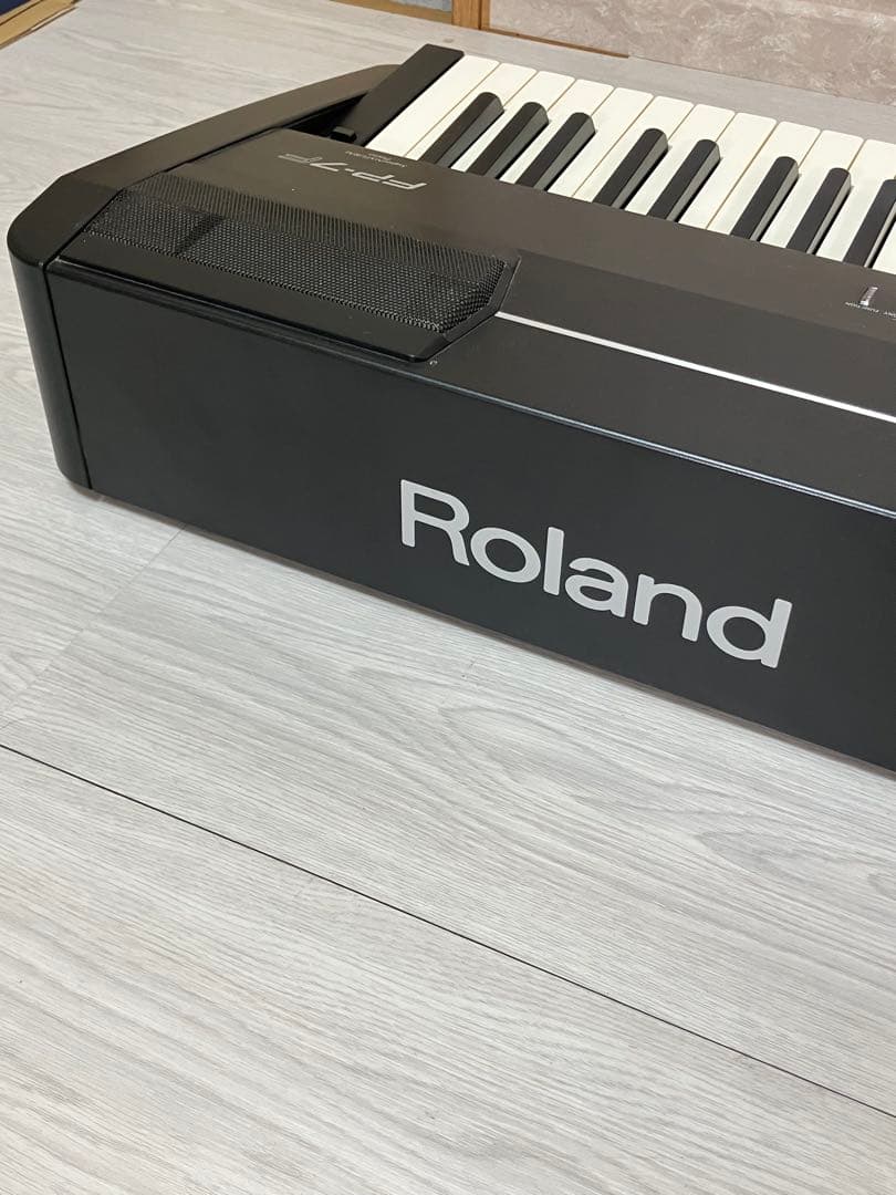 Roland Keyboards Digital Pianos Fp-7F 2012