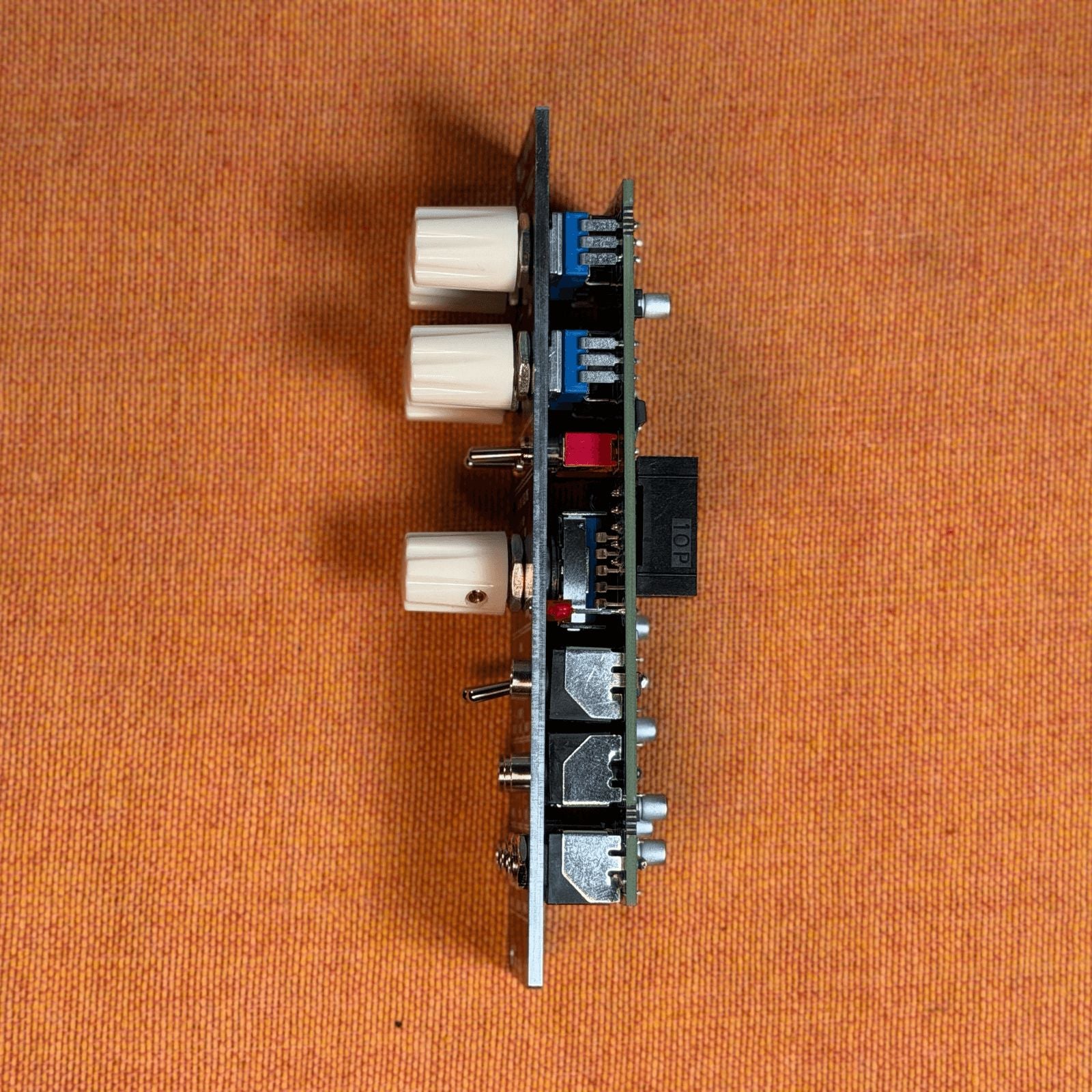 Modular Synthesizer Addac System: Addac705 Vc Stinggy Filter