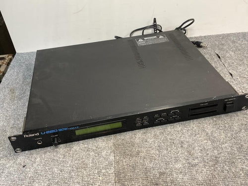 Hardware Instruments Roland U-220