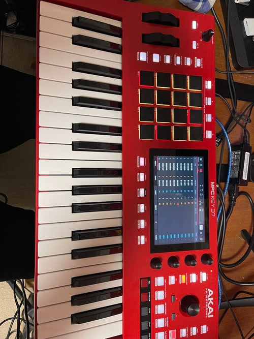 Akai Professional Sampler Mpc Key 37