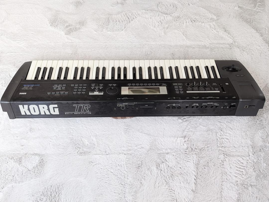 Korg Analog Synthesizers Tr61 Workstation