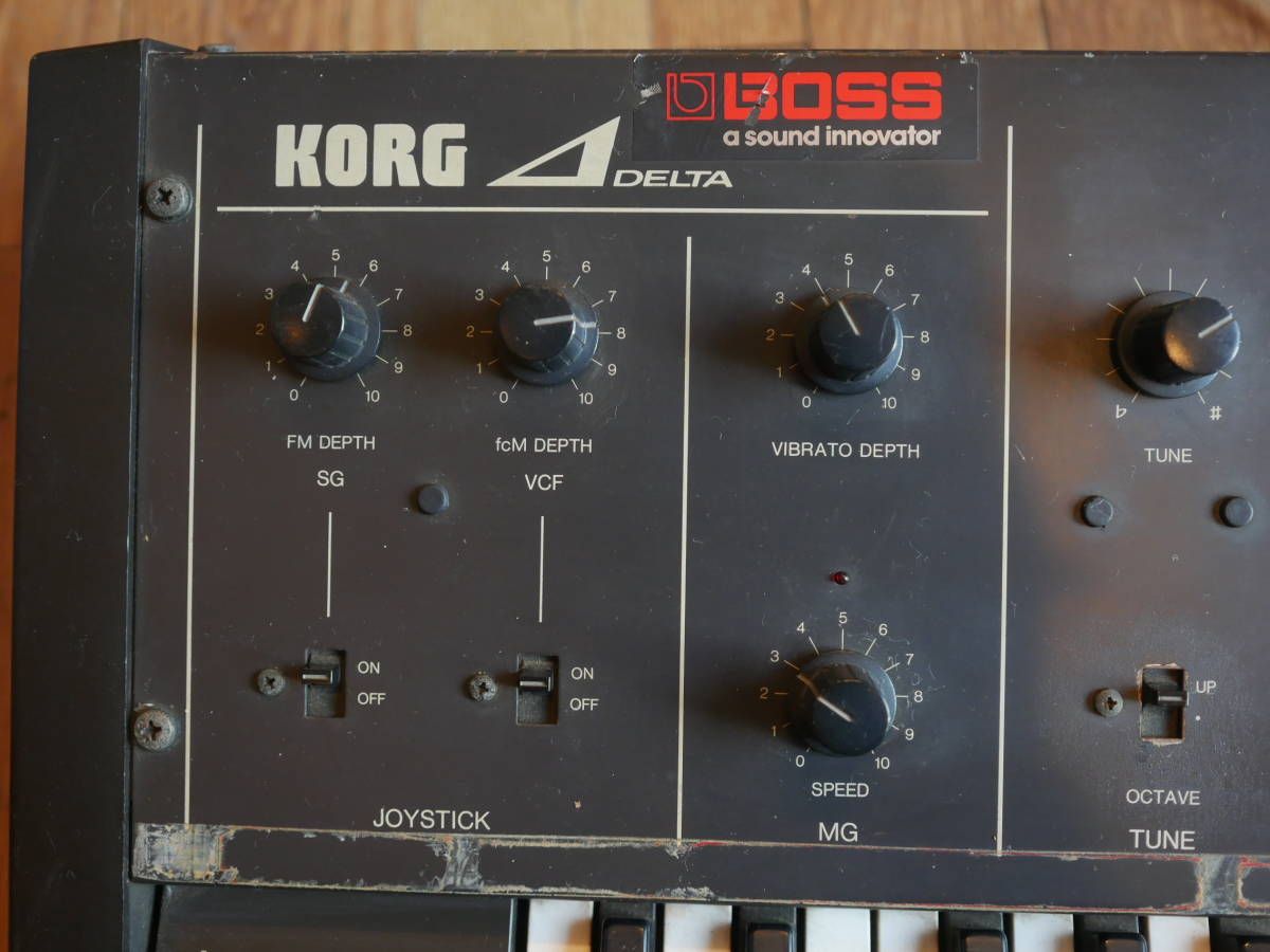 Analog Synthesizer Korg Delta Dl-50