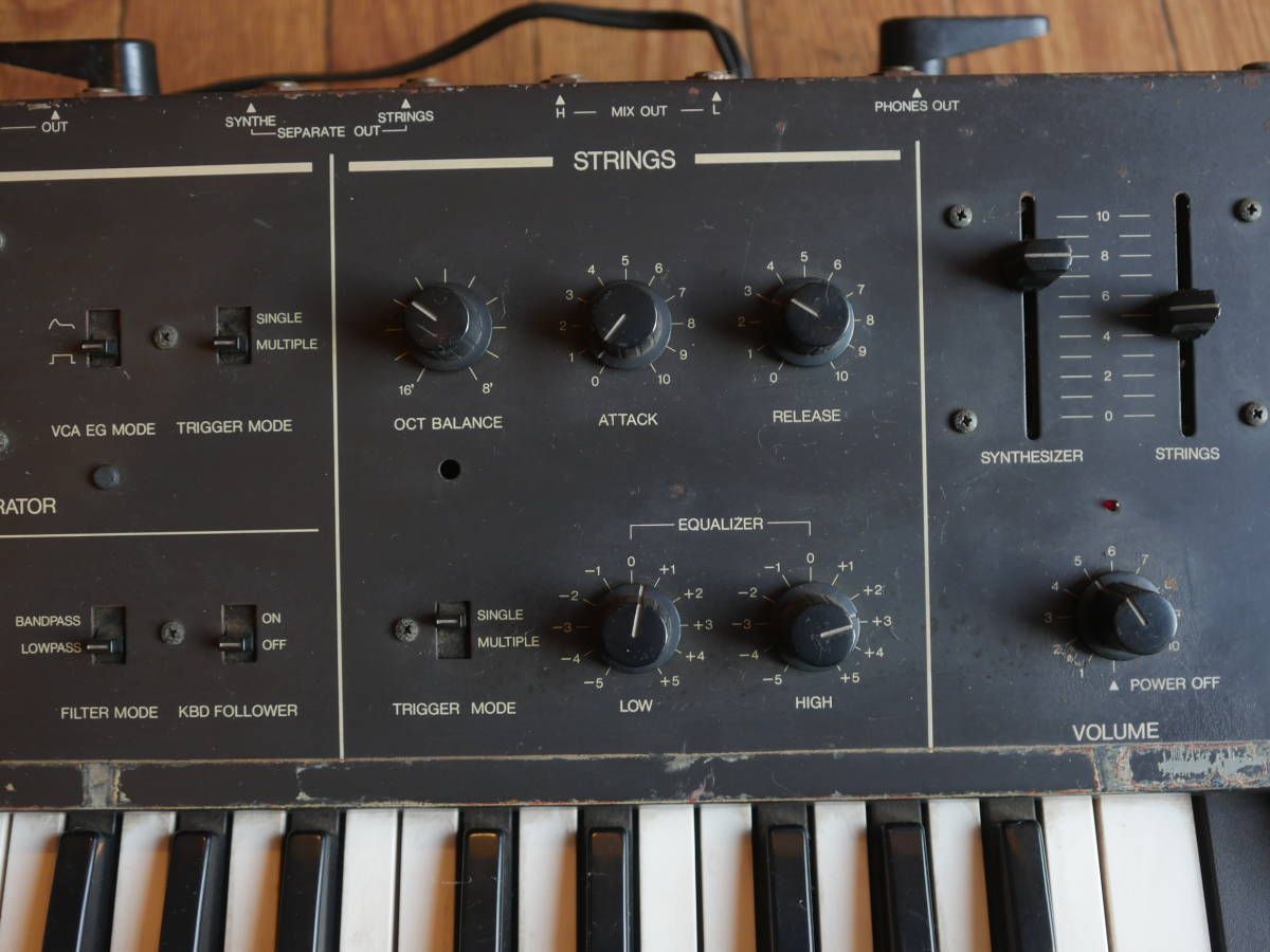 Analog Synthesizer Korg Delta Dl-50