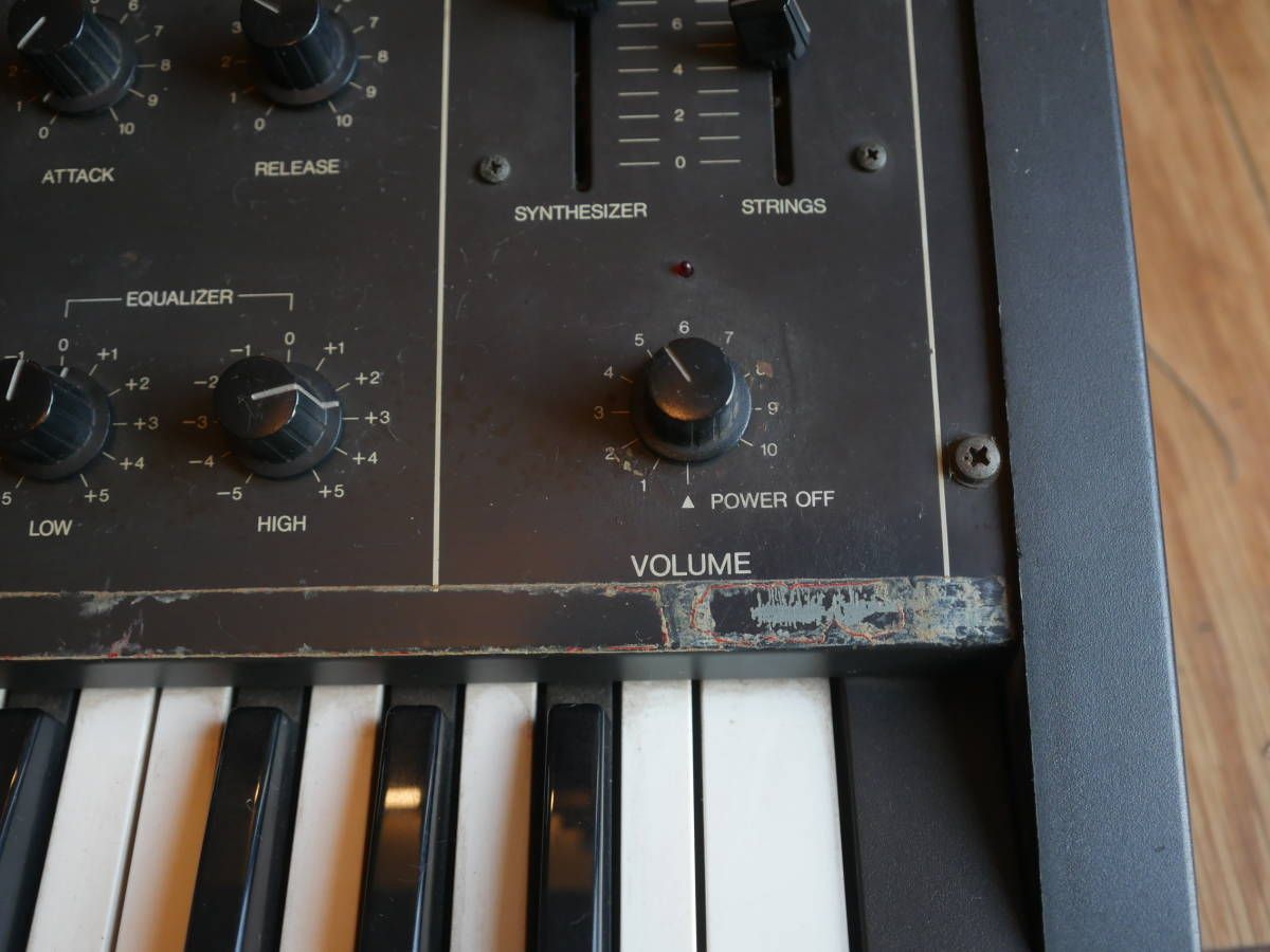 Analog Synthesizer Korg Delta Dl-50