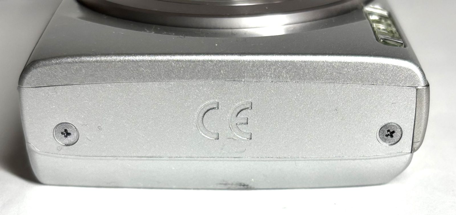 Canon Compact Digital Camera Ixy200 Pc2333 Hd 20Mp 8X Silver 2 /Sd (Ref# 6328)