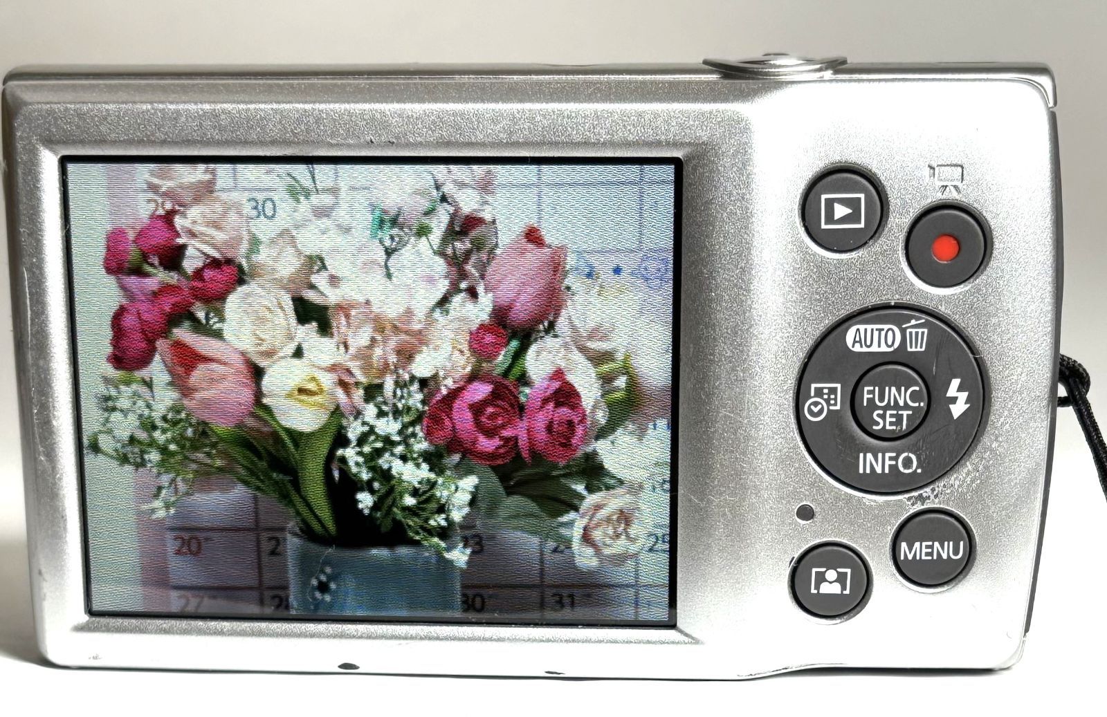 Canon Compact Digital Camera Ixy200 Pc2333 Hd 20Mp 8X Silver 2 /Sd (Ref# 6328)