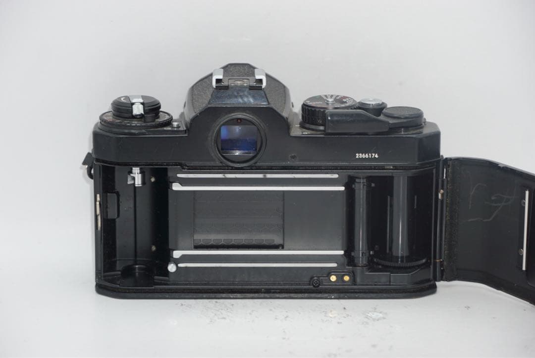 Nikon Slr Cameras (Film) Fe2