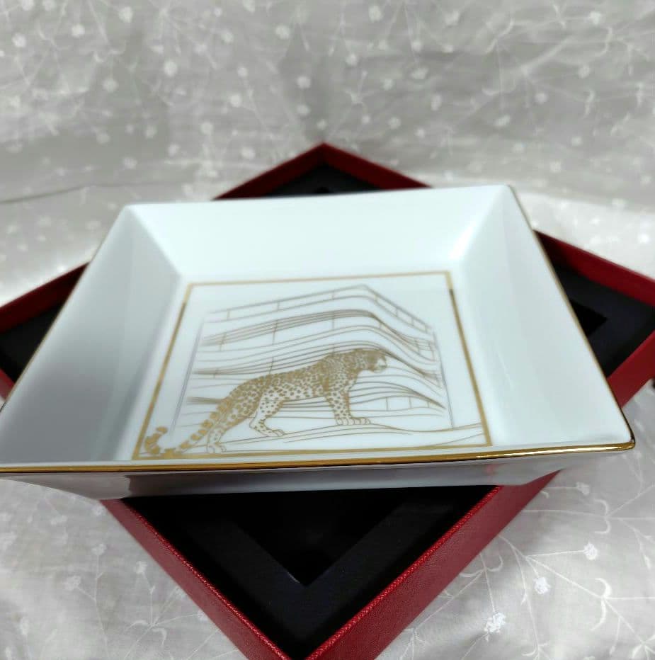 Cartier Plates