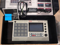 Akai Professional Samplers Mpc Live Ii