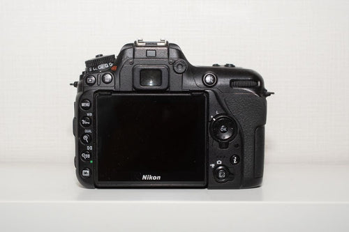 Nikon Digital Slrs D7500