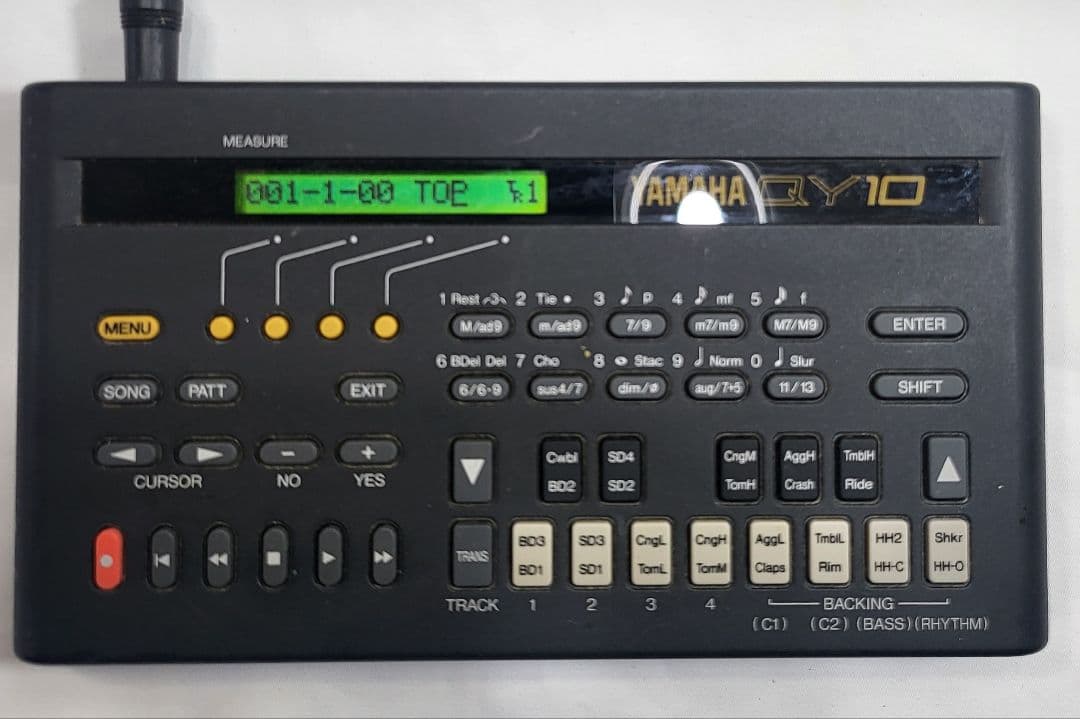 Yamaha Sequencers Qy10