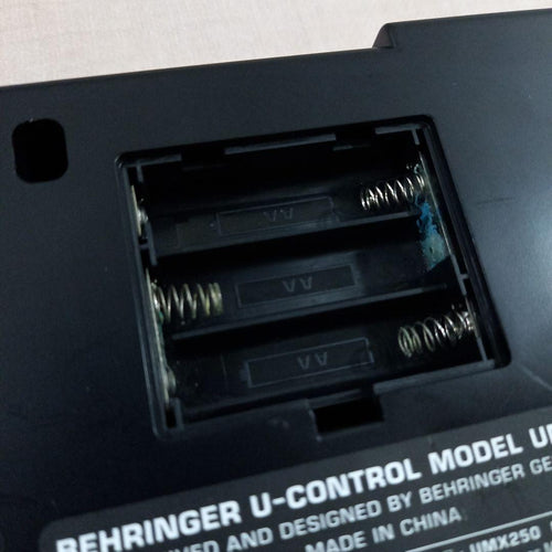 Behringer Midi Keyboard Pad 25 Umx250