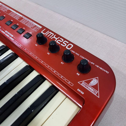 Behringer Midi Keyboard Pad 25 Umx250