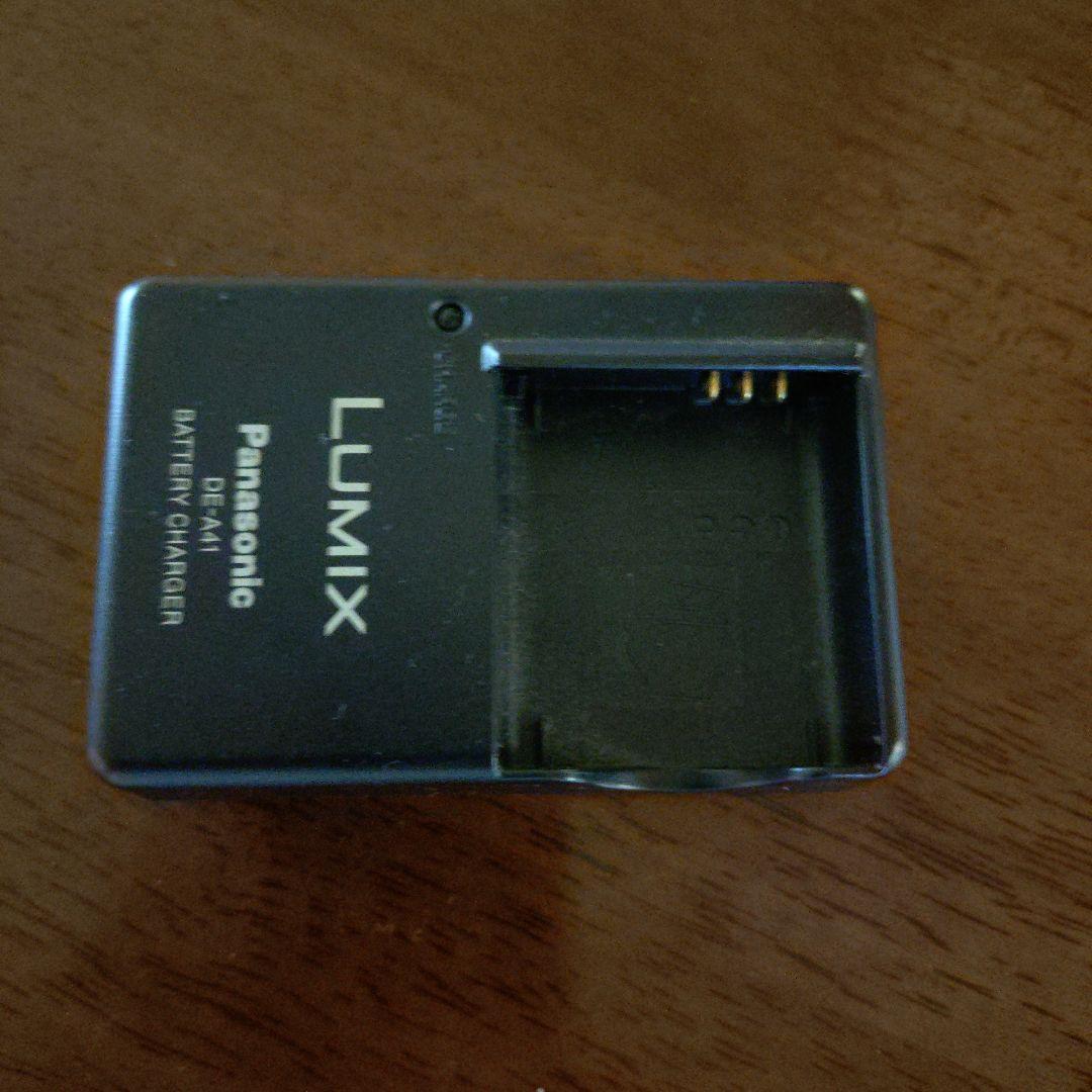 Compact Digital Cameras Lumix Leica