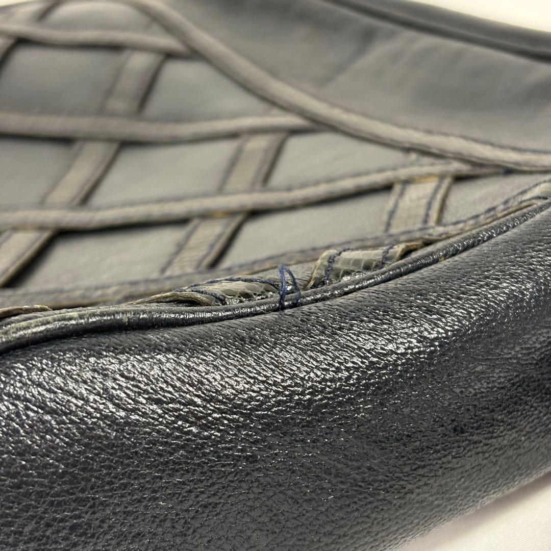 Yves Saint Laurent Shoulder Bags Ysl