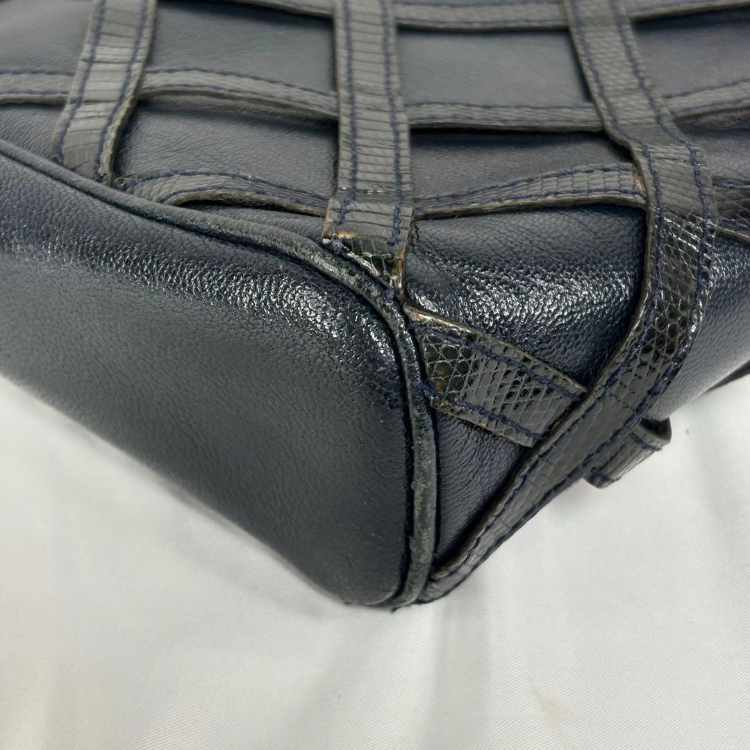 Yves Saint Laurent Shoulder Bags Ysl